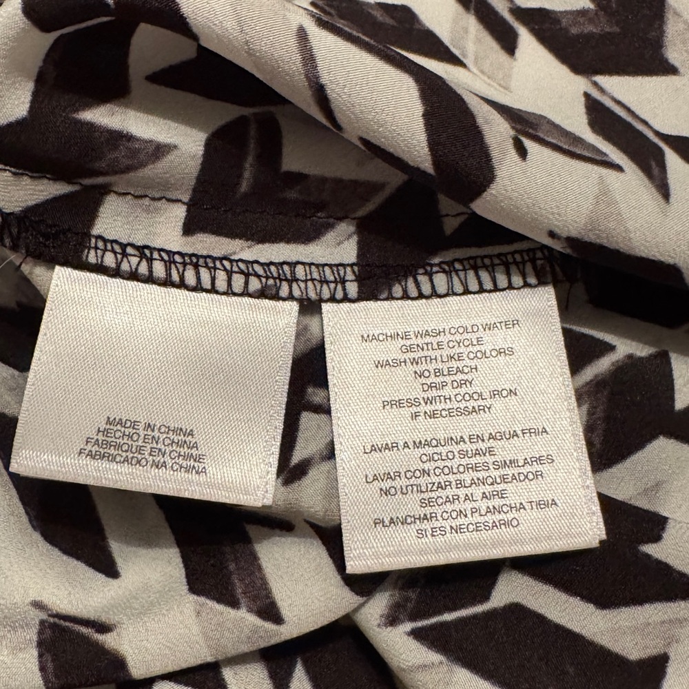Anne Klein | Women’s Black and White Geometric Sleeveless Top Size XL - Picture 6 of 8